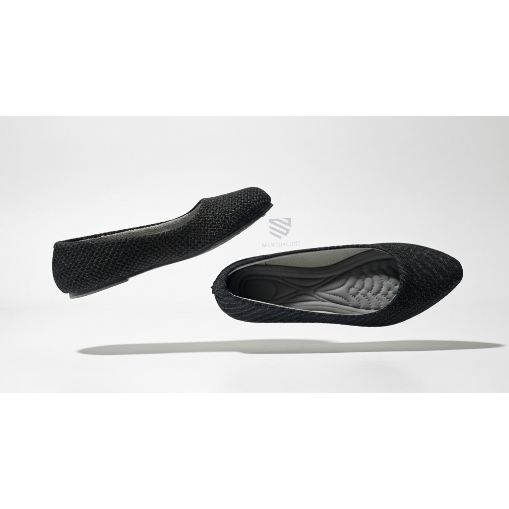 MANTHALOGY Sepatu Flat Shoes Rajut  Wanita