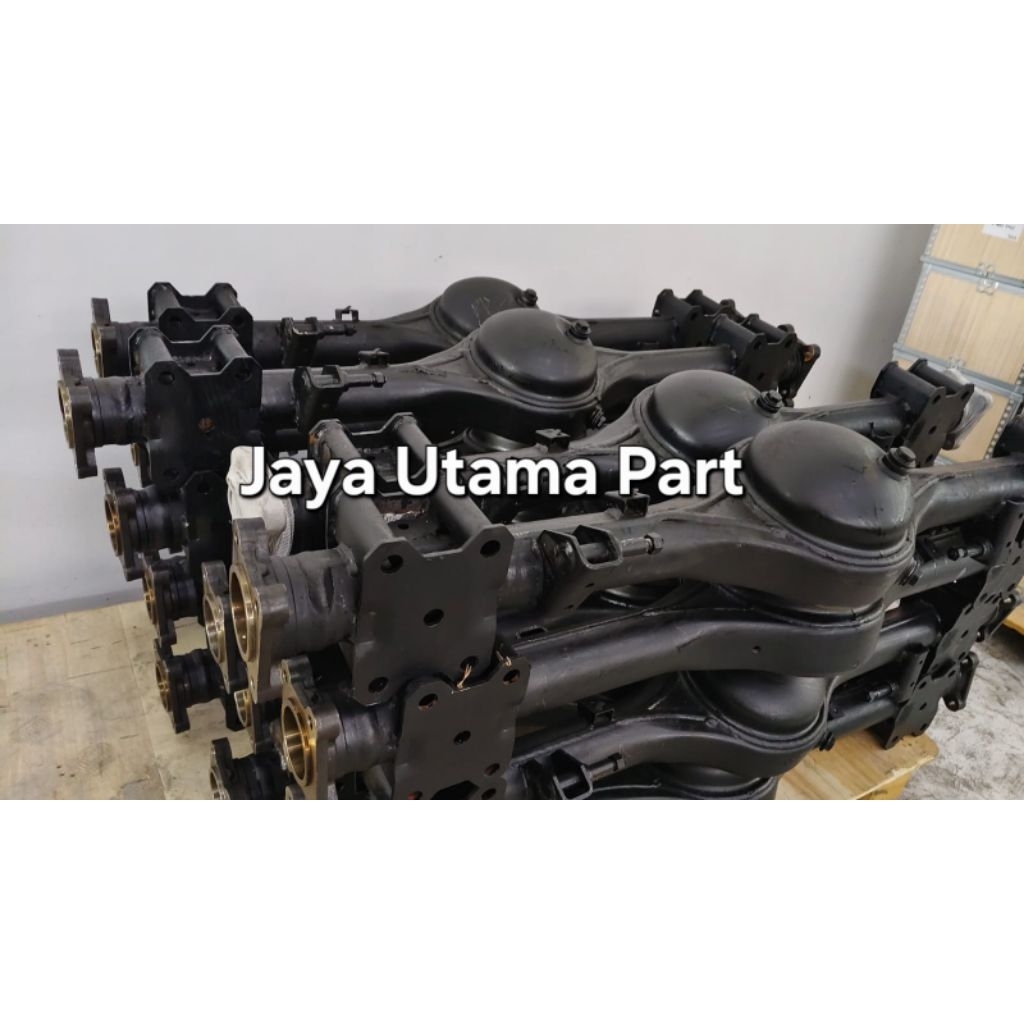 Selongsong Gardan Serubung Belakang Isuzu Traga