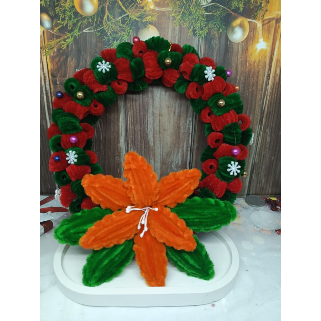 Hiasan natal pintu rumah kawat bulu