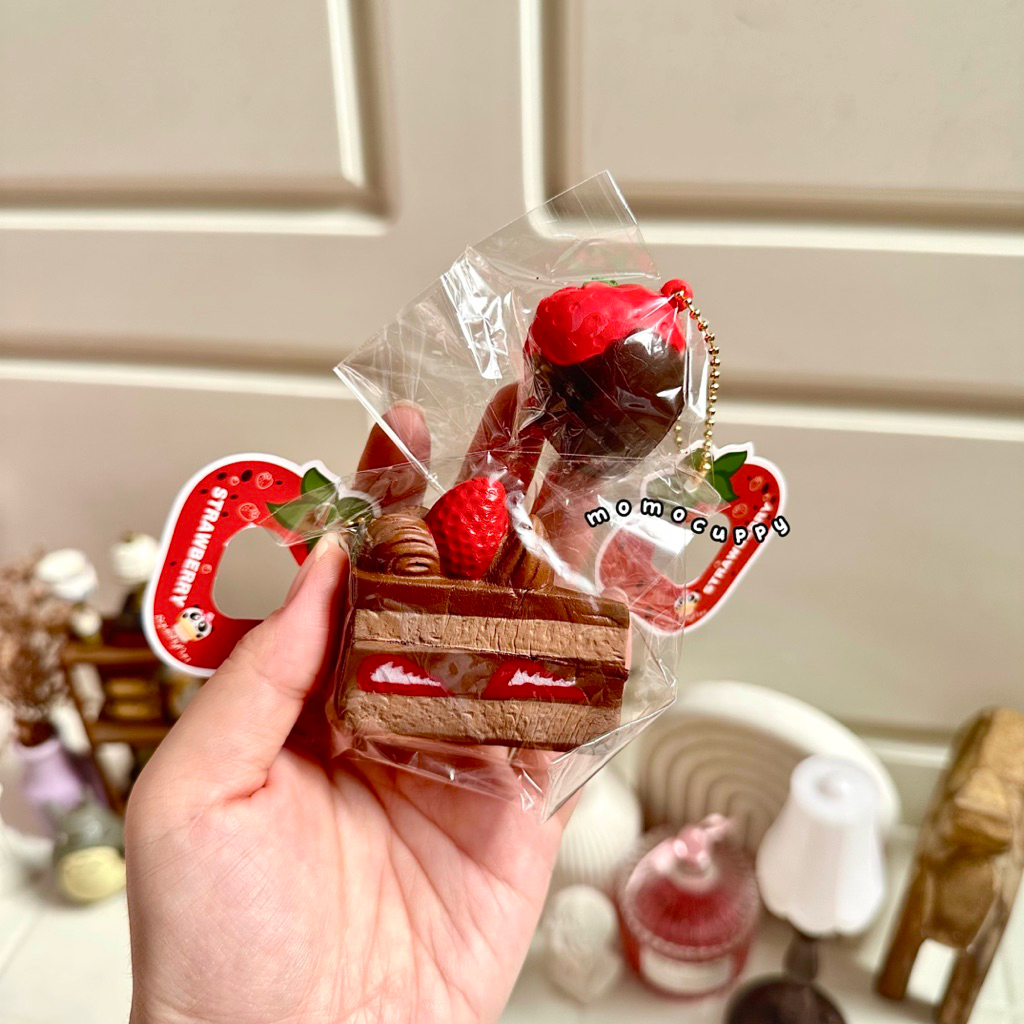 Squishy Kue Strawberry Shortcake Mini Lembut Mainan Koleksi