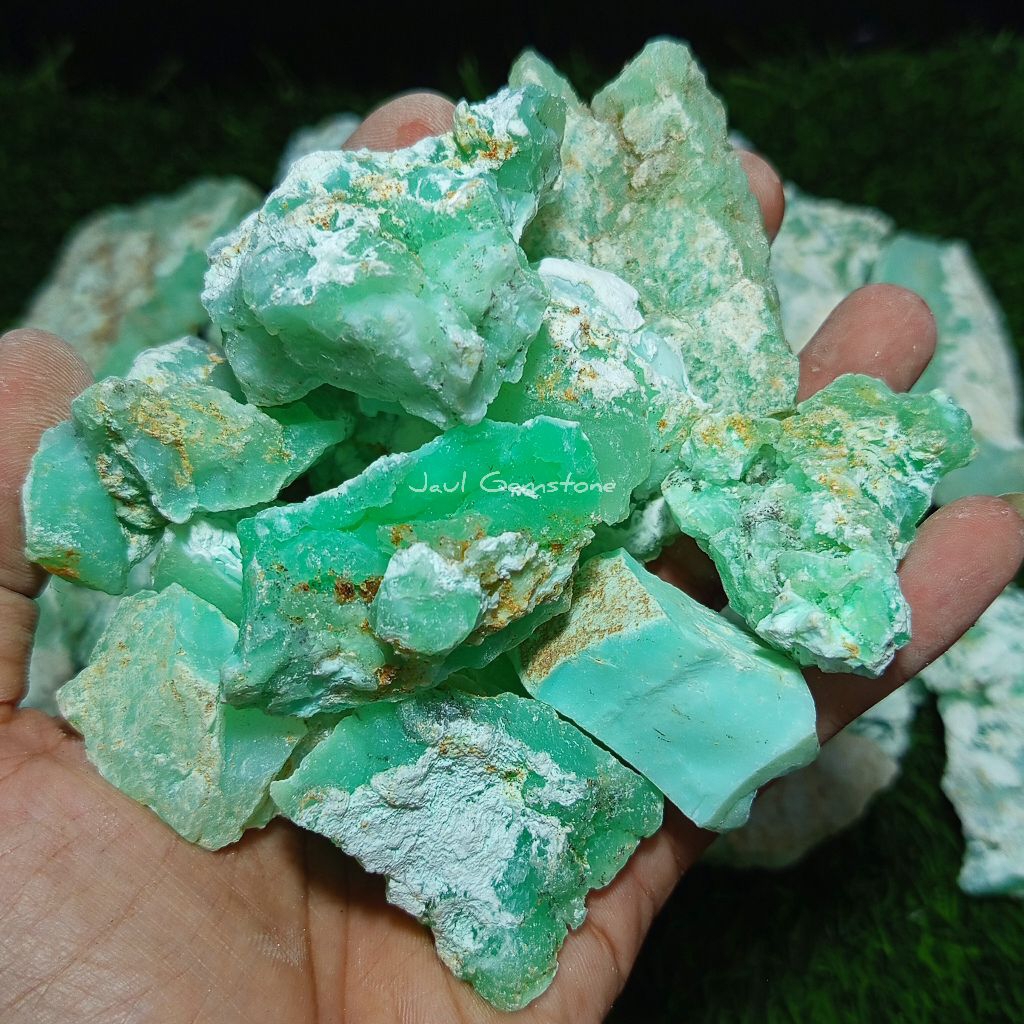 batu giok bau bau/bongkahan batu giok bau bau natural/bahanan batu giok bau bau sulawesi/batu akik