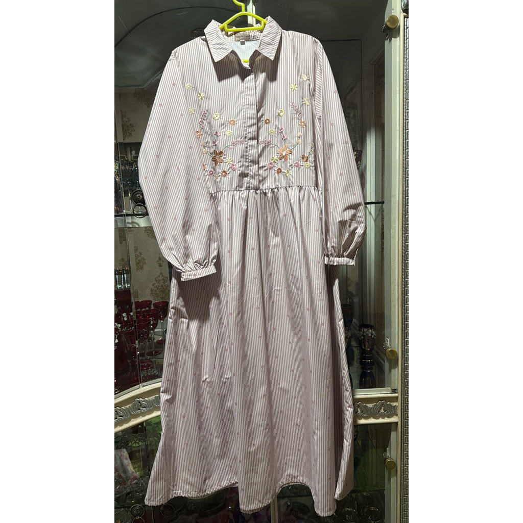 PRELOVED DRESS KIENKA SIZE M