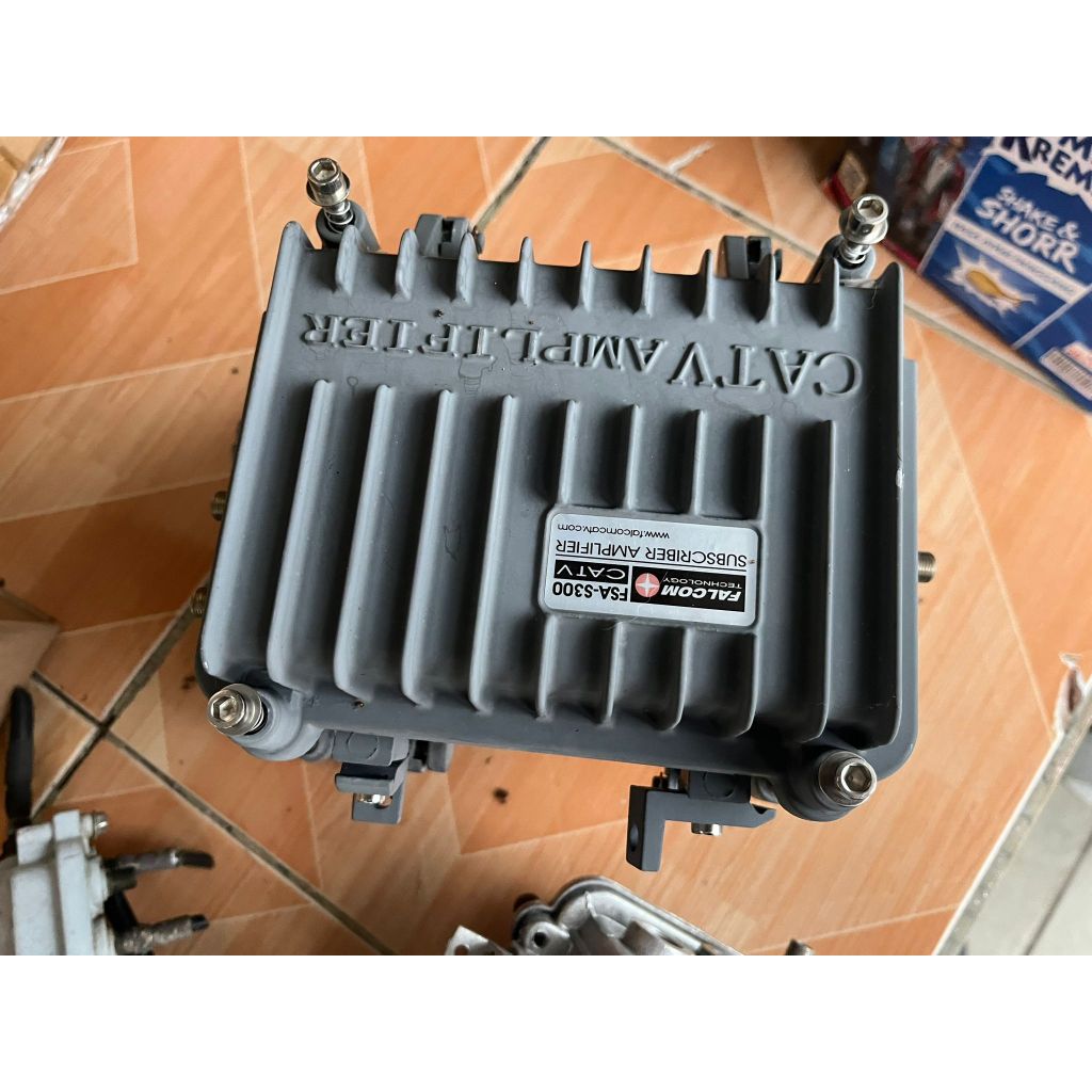 TRUNK AMPLIFIER FALCOM S300 second