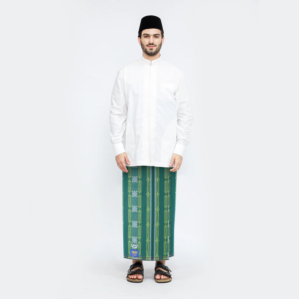 Sarung BHS Classic Gold Motif C44 DKB Warna Hijau Tua 01