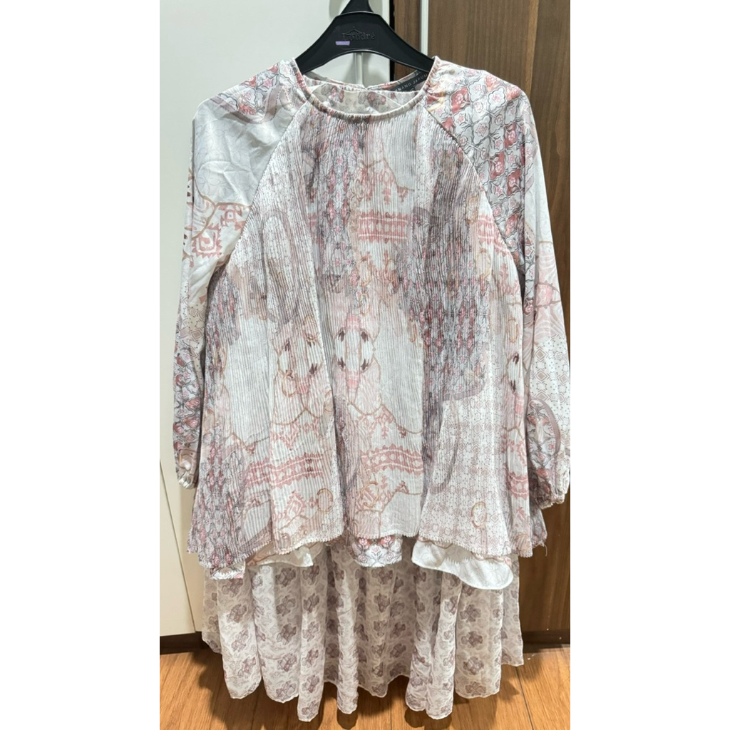 Benang Jarum Festive One Set (Blouse & Rok Panjang) size XS (Preloved)