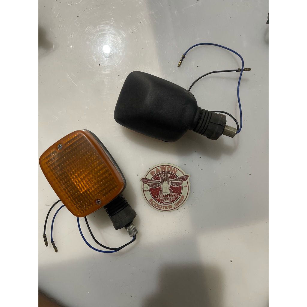 Lampu sen Suzuki TRS TRZ Sein reting