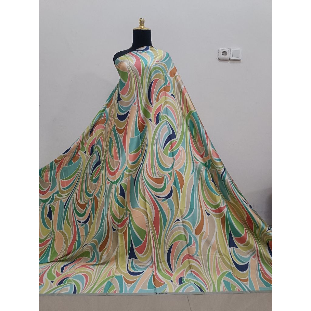 2m kain Italian silk motif