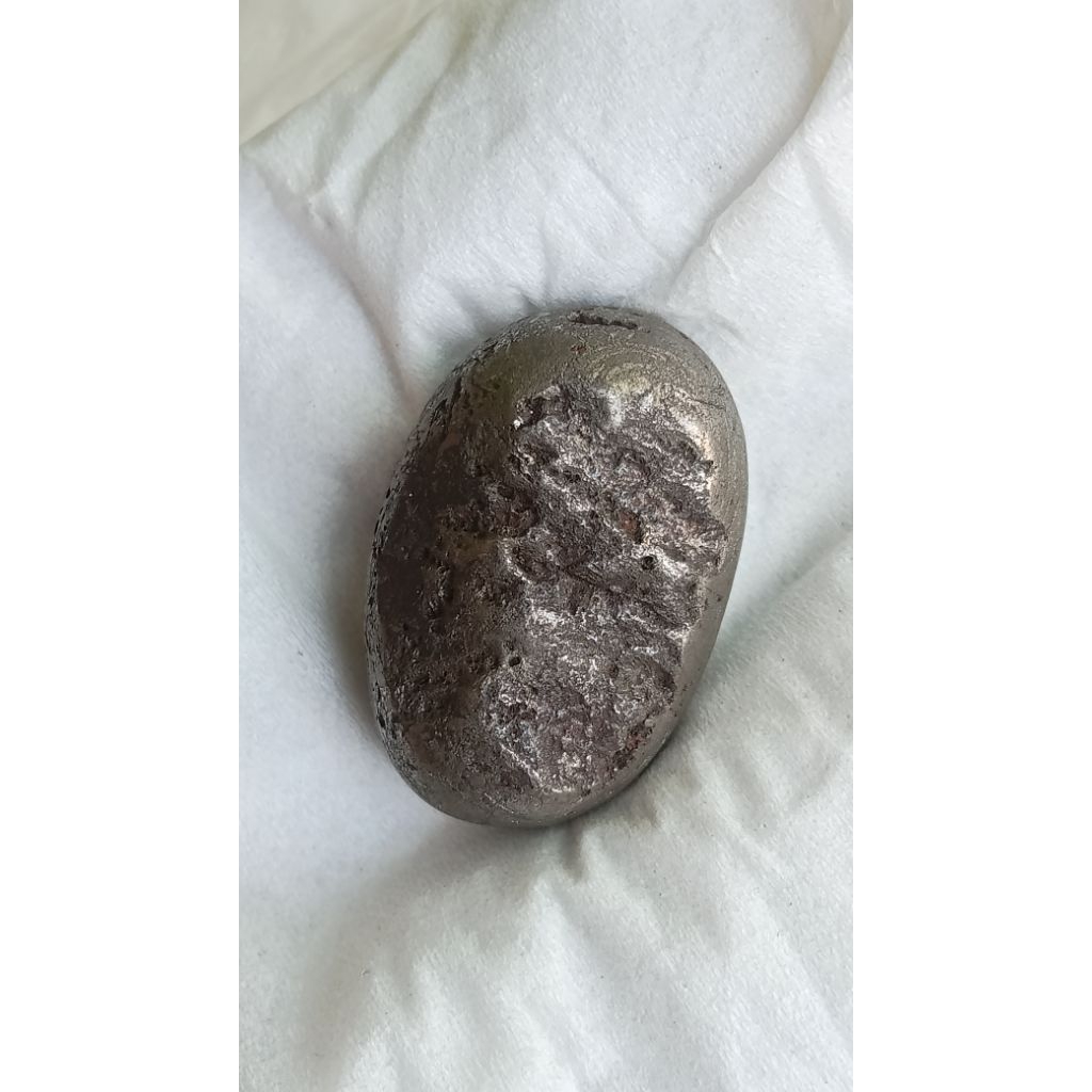 sakral meteor batu besi Aji