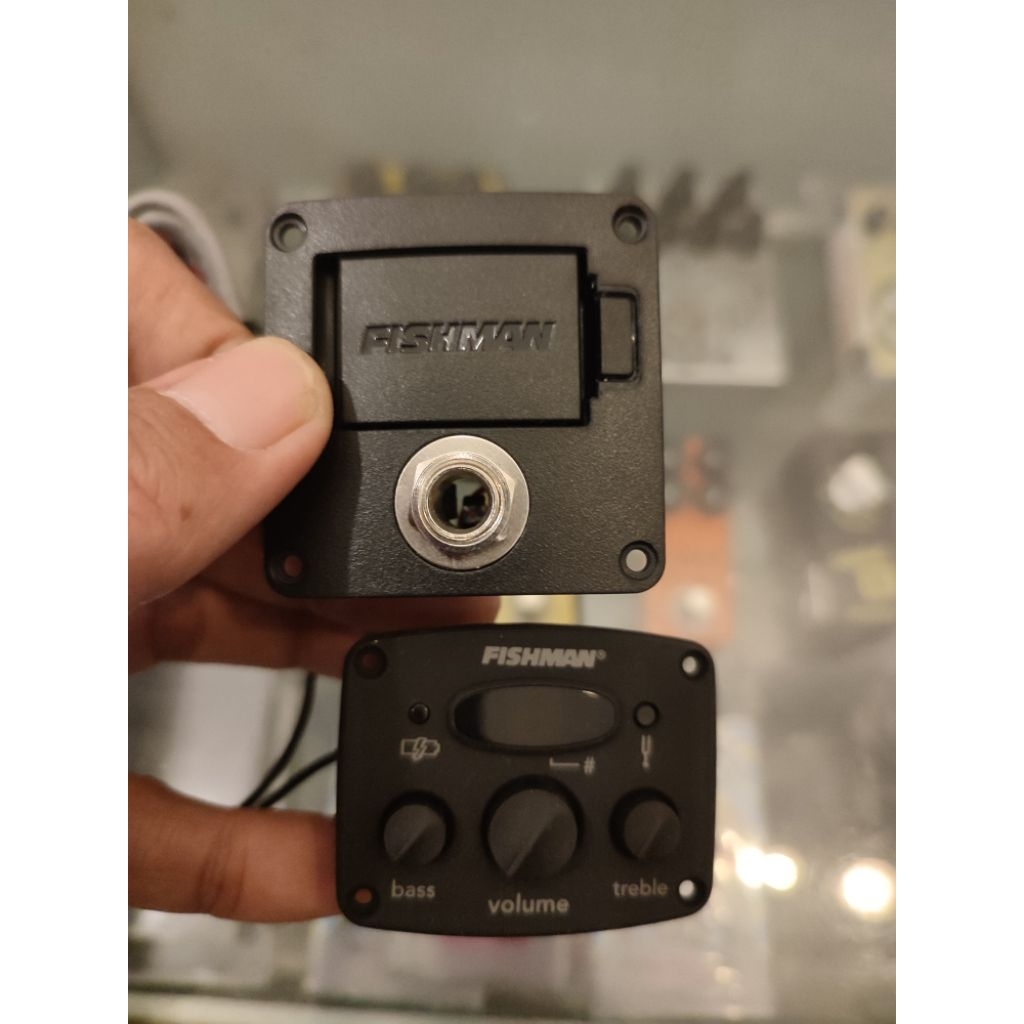 Preamp Fishman Gitar Akustik