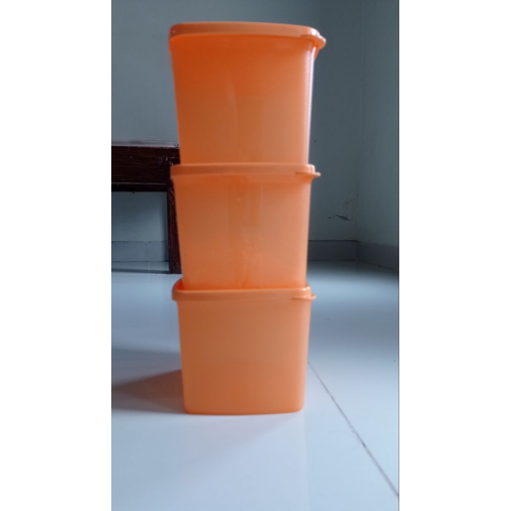 tupperware 1 liter (3 pcs)