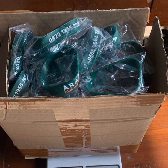 Karet Wristband Custom 100pcs