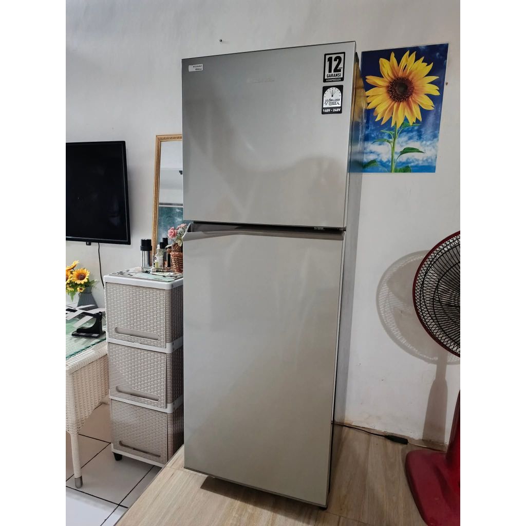 Kulkas Panasonic NR-BB210V S