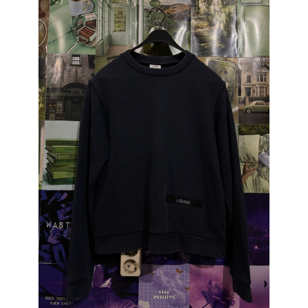 Adidas Navy Crewneck Basic Preloved