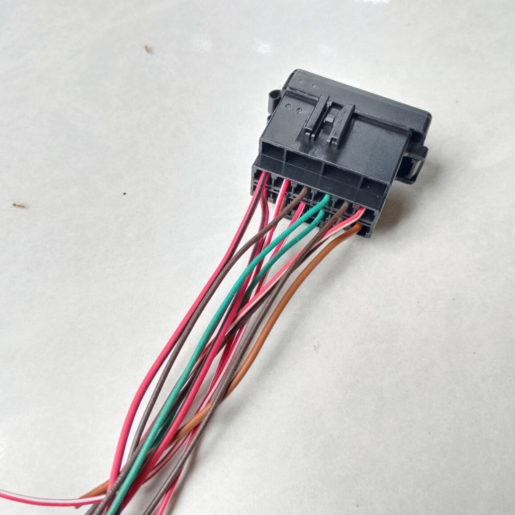 Box Sekring Rumah Sekring Fuse Box Honda Vario 125 OLD BOHLAM. Original lostpack TANPA SEKRING