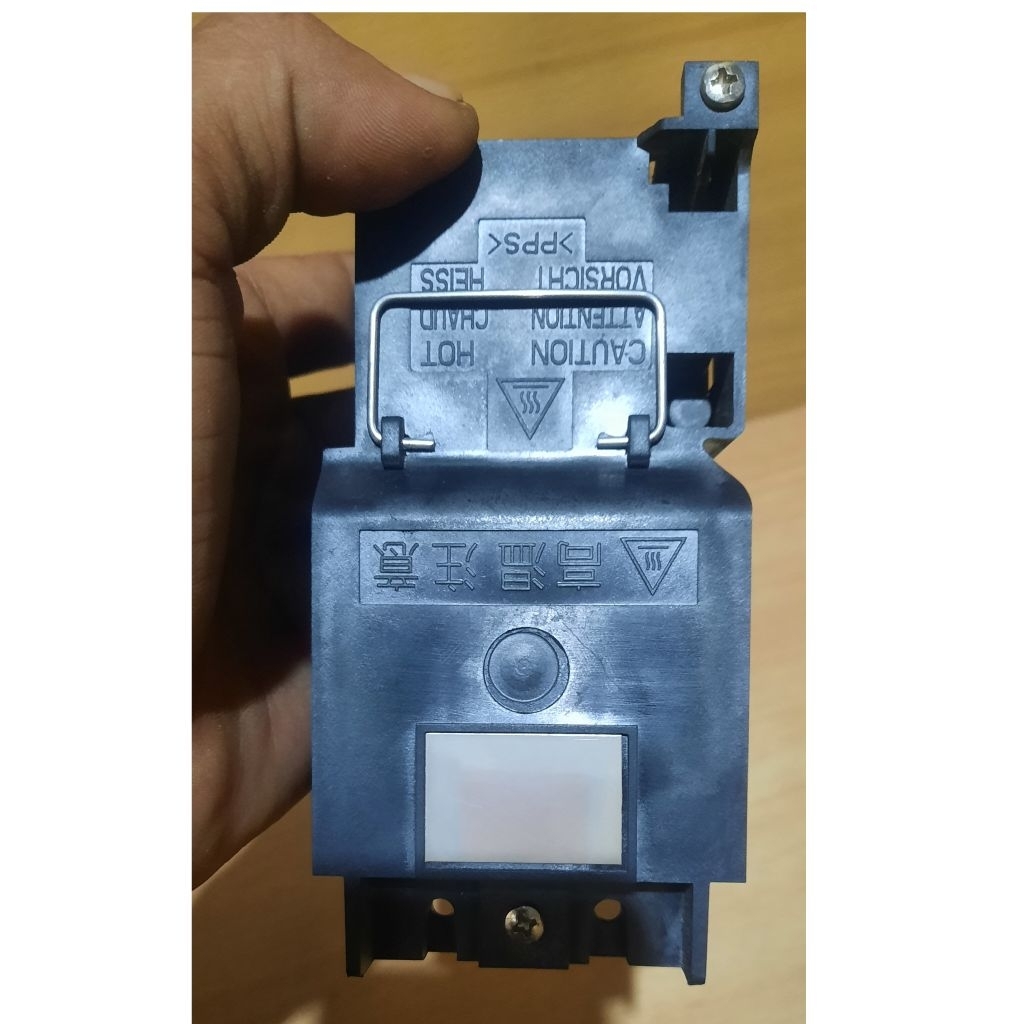 BOHLAMP PROYEKTOR TOSHIBA