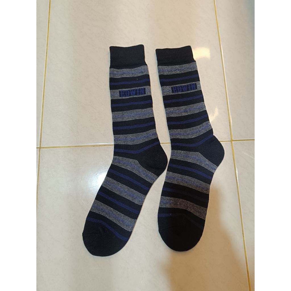 Kaos Kaki Edwin Unisex Buat Musim Dingin Original Kelebihan Produksi Bahan Tebal Empuk Di kaki