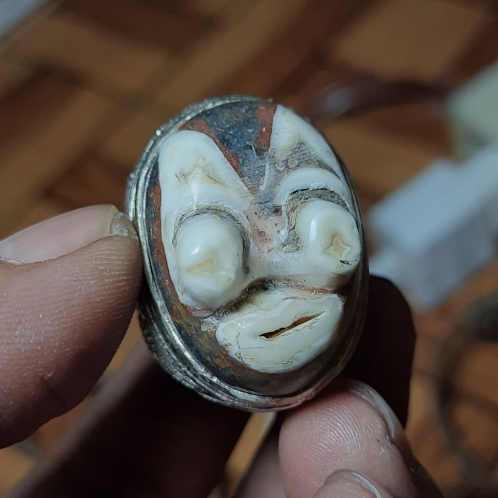 Batu akik barang antik mutif tengkorak