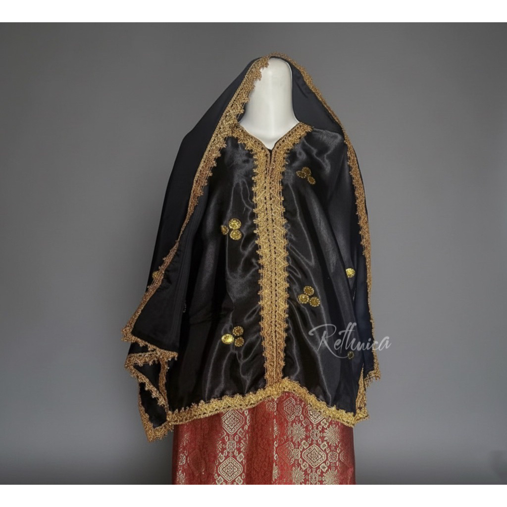 1 Set Baju Adat Sumbawa (Lamung Pene)