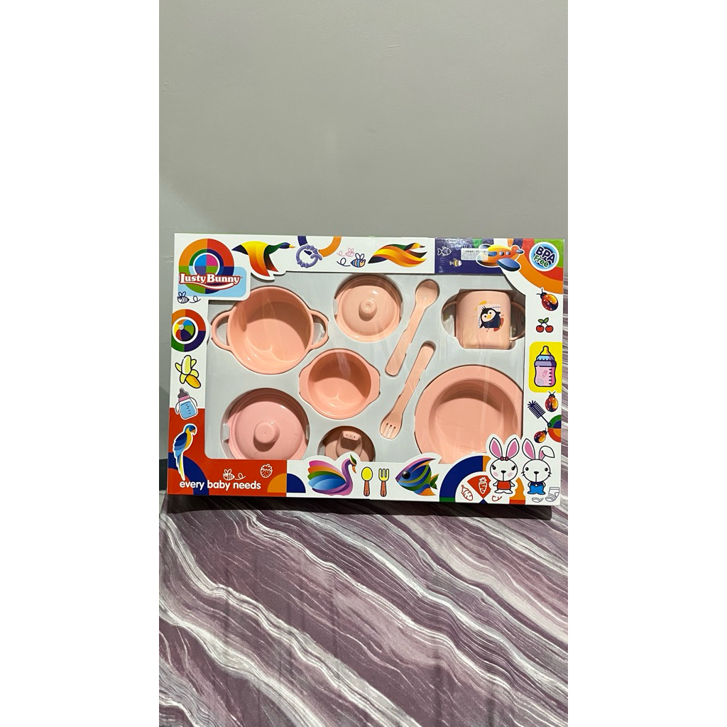 Set Makan Lusty Bunny