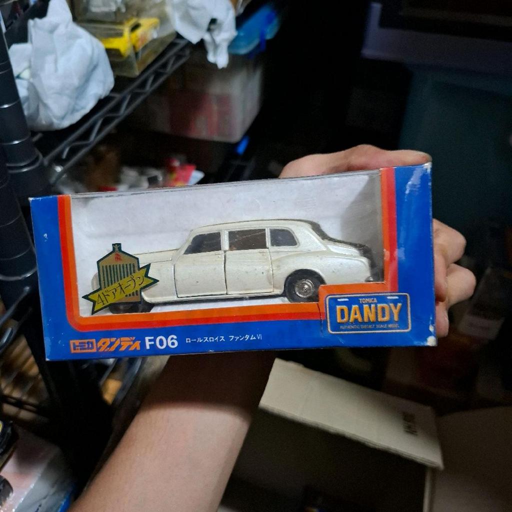 Tomica Dandy 1/43 Scale F06 - Rolls Royce Phantom IV - White