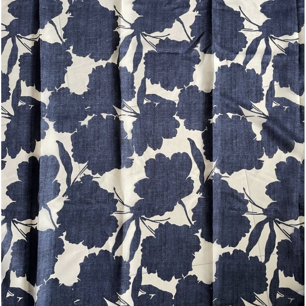 Organza jacquard motif bunga dongker besar