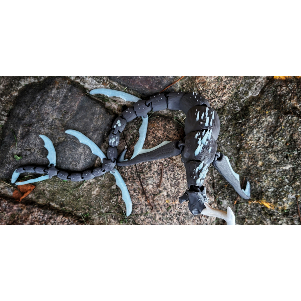 Mainan Figure Articulated Silence Leviathan Subnautica – Monster Laut Artikulasi Koleksi