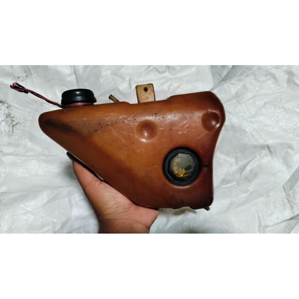 BOTOL OLI SAMPING BINTER GTO KAWASAKI BINTER KH110  BINTER MACH II ORIGINAl