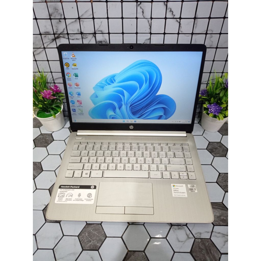 Laptop Hp 14s - cf2518TU  Intel Core i3 - 10110U RAM 8GB NVME 256GB