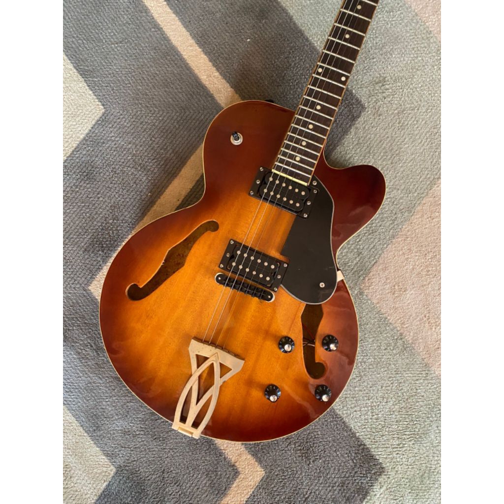 Gitar Gibson Semi Hollow Custom Sunbrust