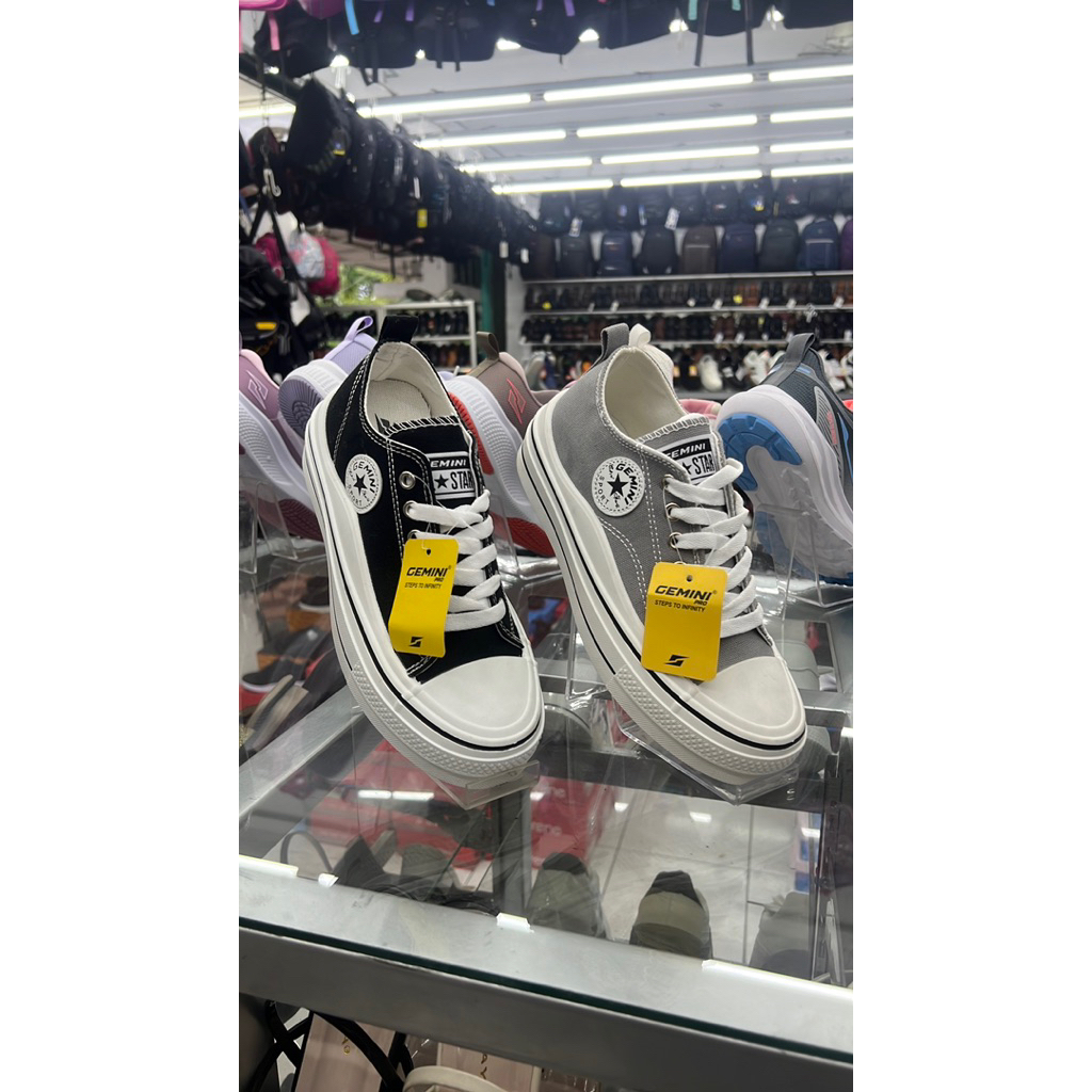 Gemini Sepatu Wanita Sepatu sneakers sport Kasual Shoes Sepatu Sekolah Hitam Polos