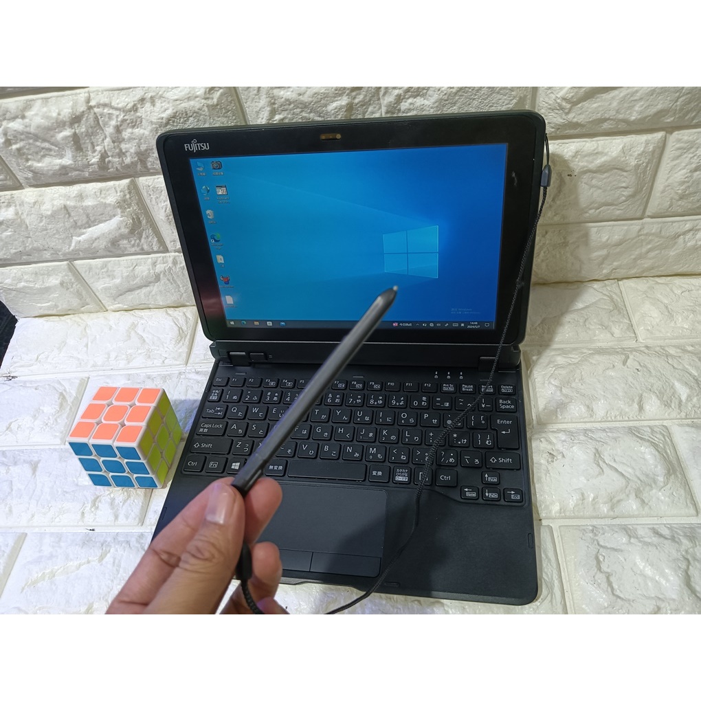 Laptop touch screen Tablet PC Fujitsu Q506 Ram 4 gb Storage 128 gb murah banting harga