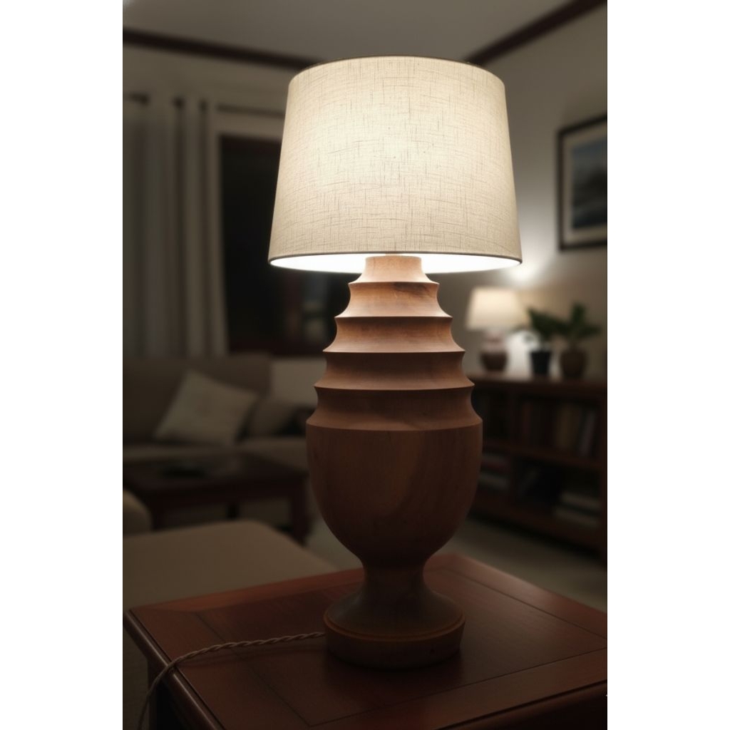 Lampu gantung hias dan meja kayu jati rota