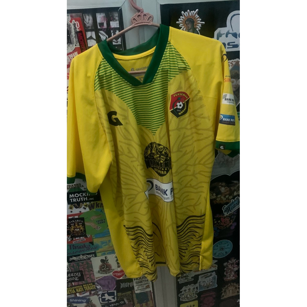 jersey persewar waropen liga 2