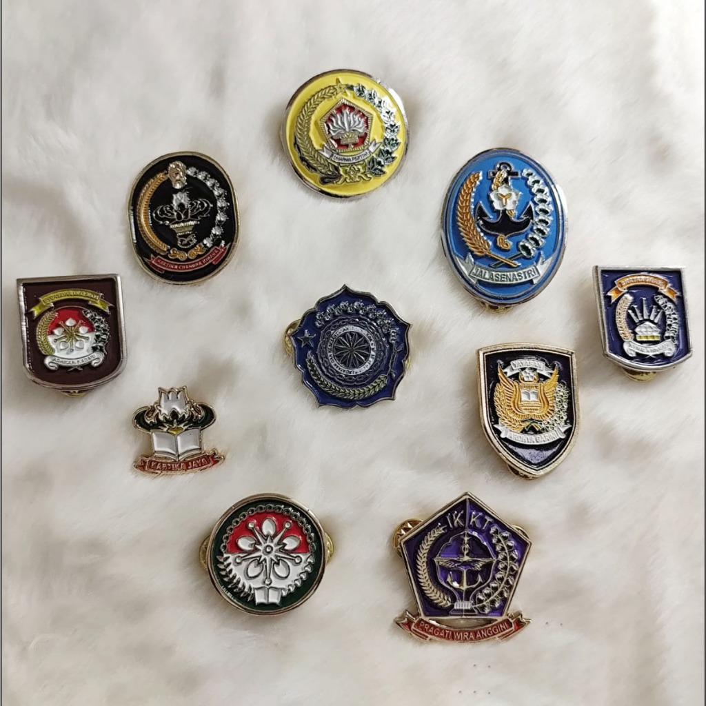 PIN LOGAM BHAYANKARI PERSIT IKKT JALASENASTRI PKK DHARMA