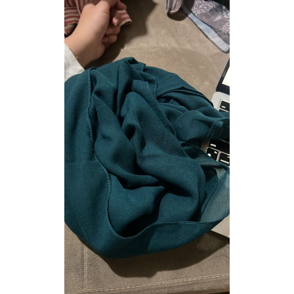 free hijab hijau botol