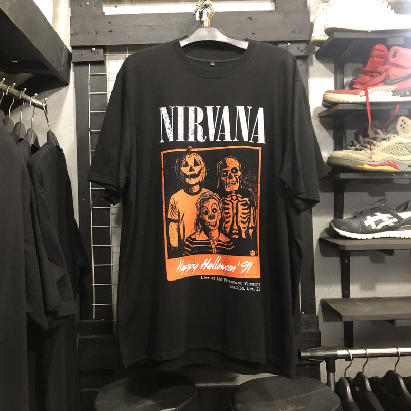 Kaos Nirvana Band Live at the Paramount Tshirt Bahan Katun Kombed 30s || Size S M L XL XXL 3XL 4XL |