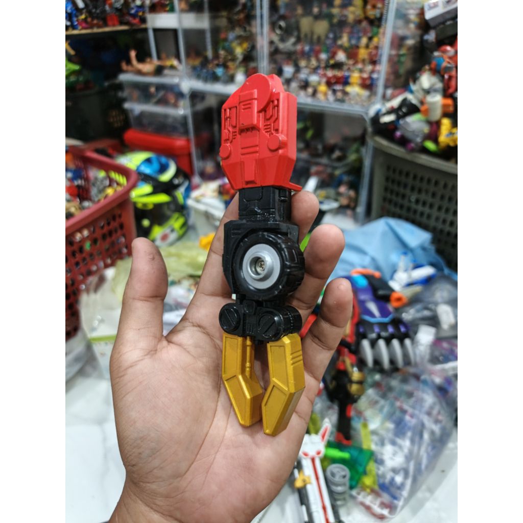 part figure megazord