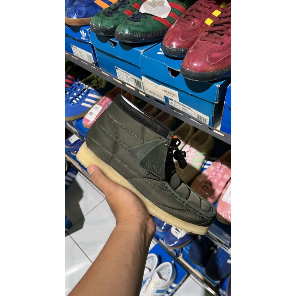 Clarks Wallabe Boots