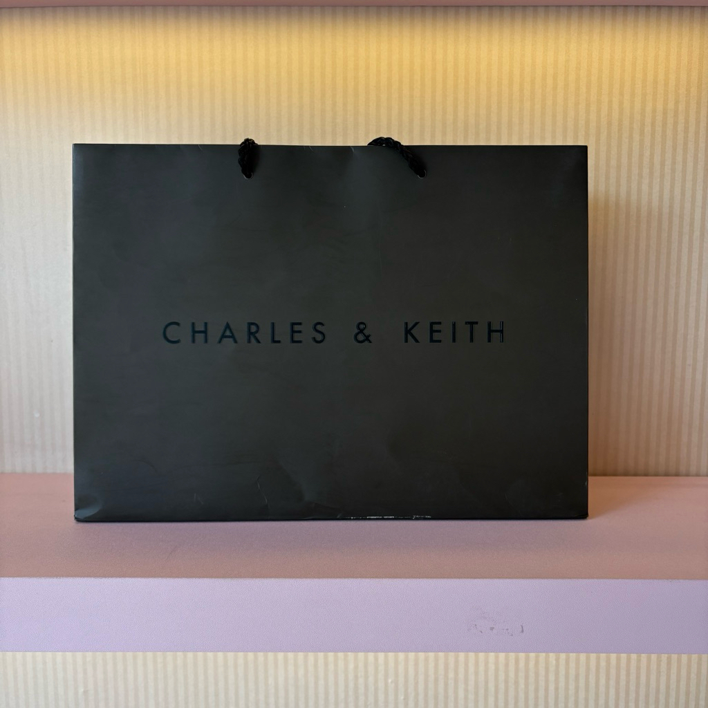Paper bag Charles & Keith original 100%