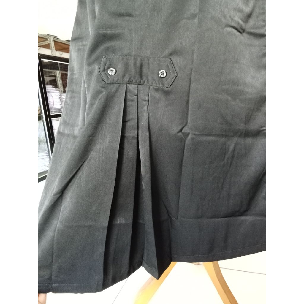 ROK SPAN HITAM LETTER A REMPEL BELAKANG