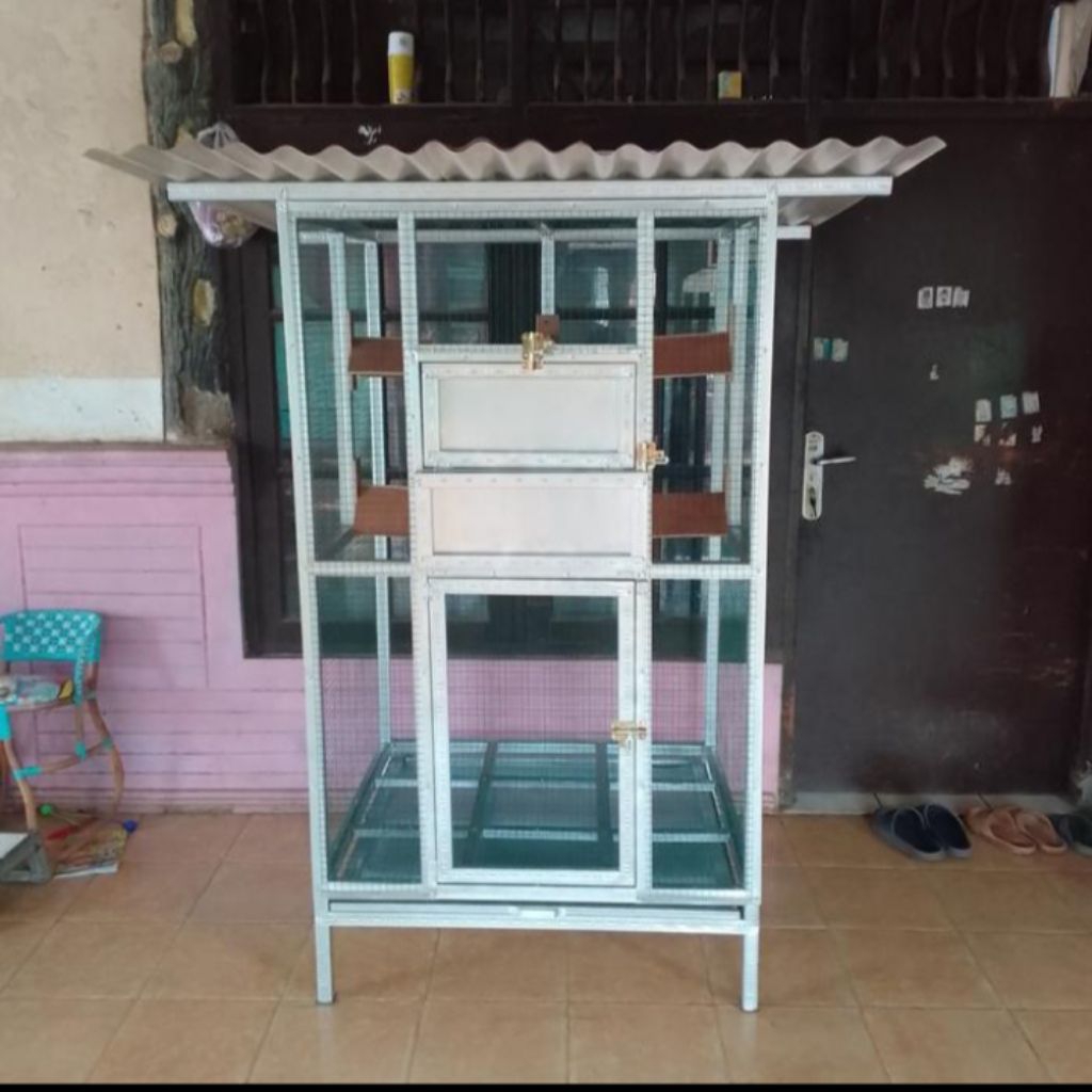 Kandang burung dara merpati pos dengan pintu trap