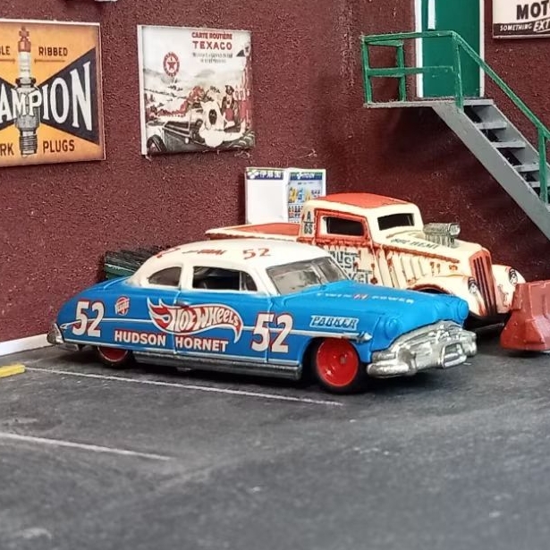 Hotwheels Boulevard Hudson Hornet loose