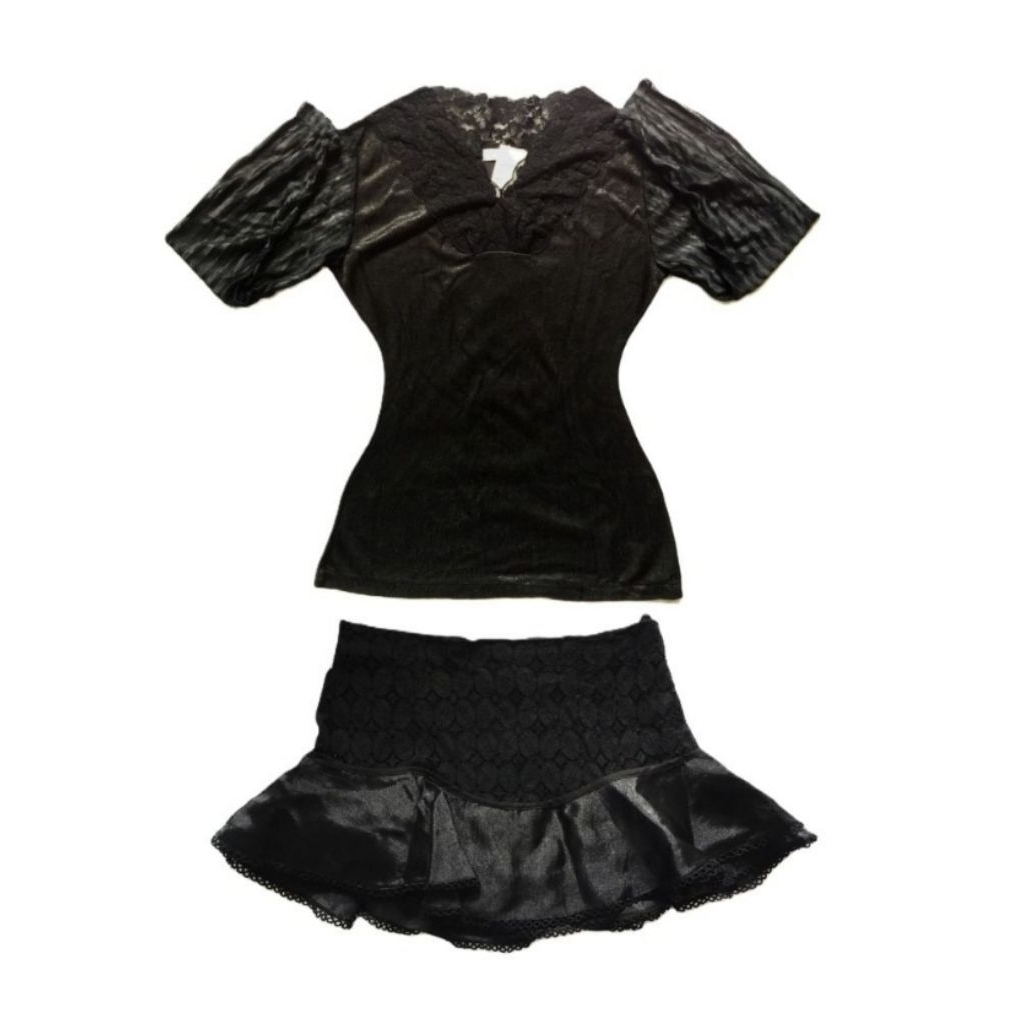 Take 2 y2k 2000s skort and top