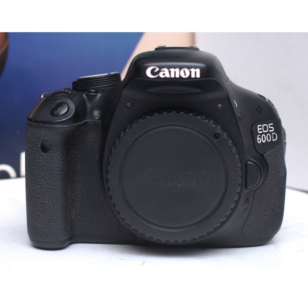 KAMERA DSLR CANON 600D (Body Only)