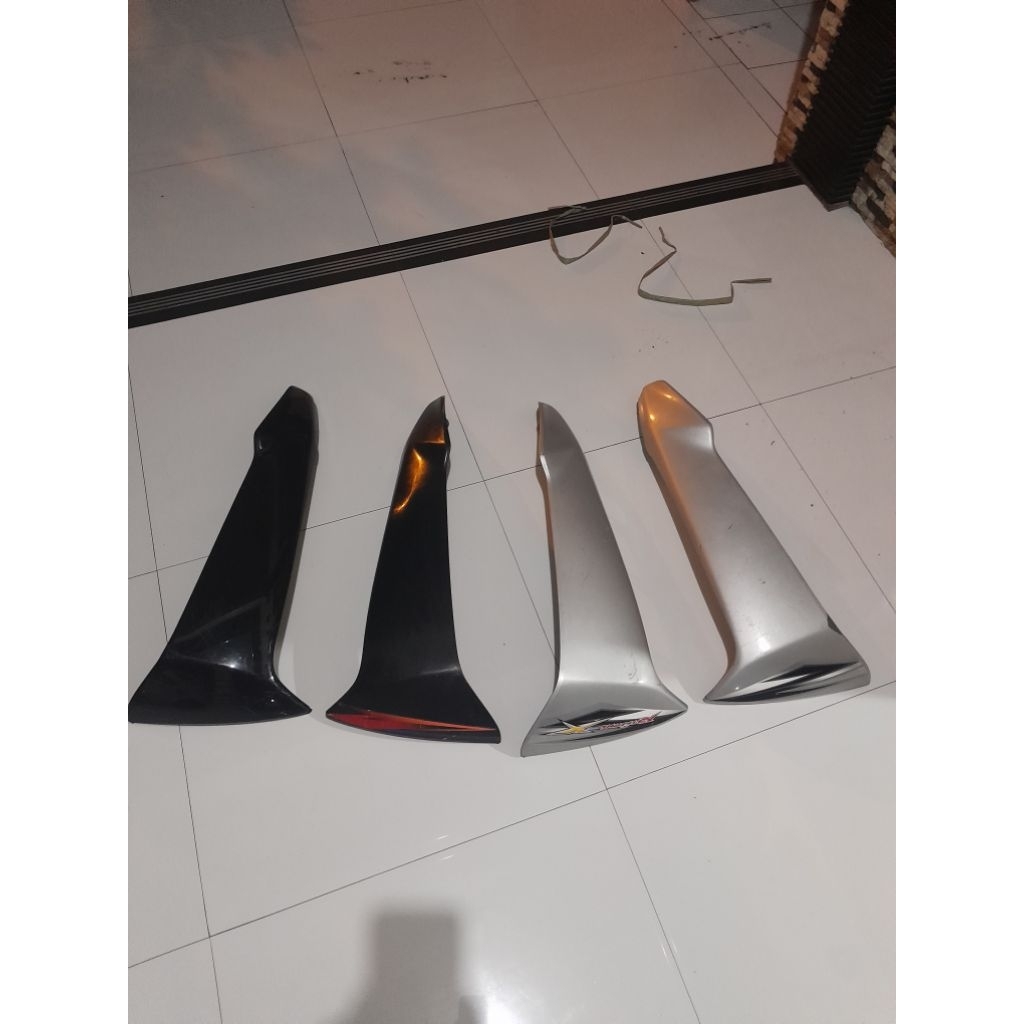 sayap luar karisma 125