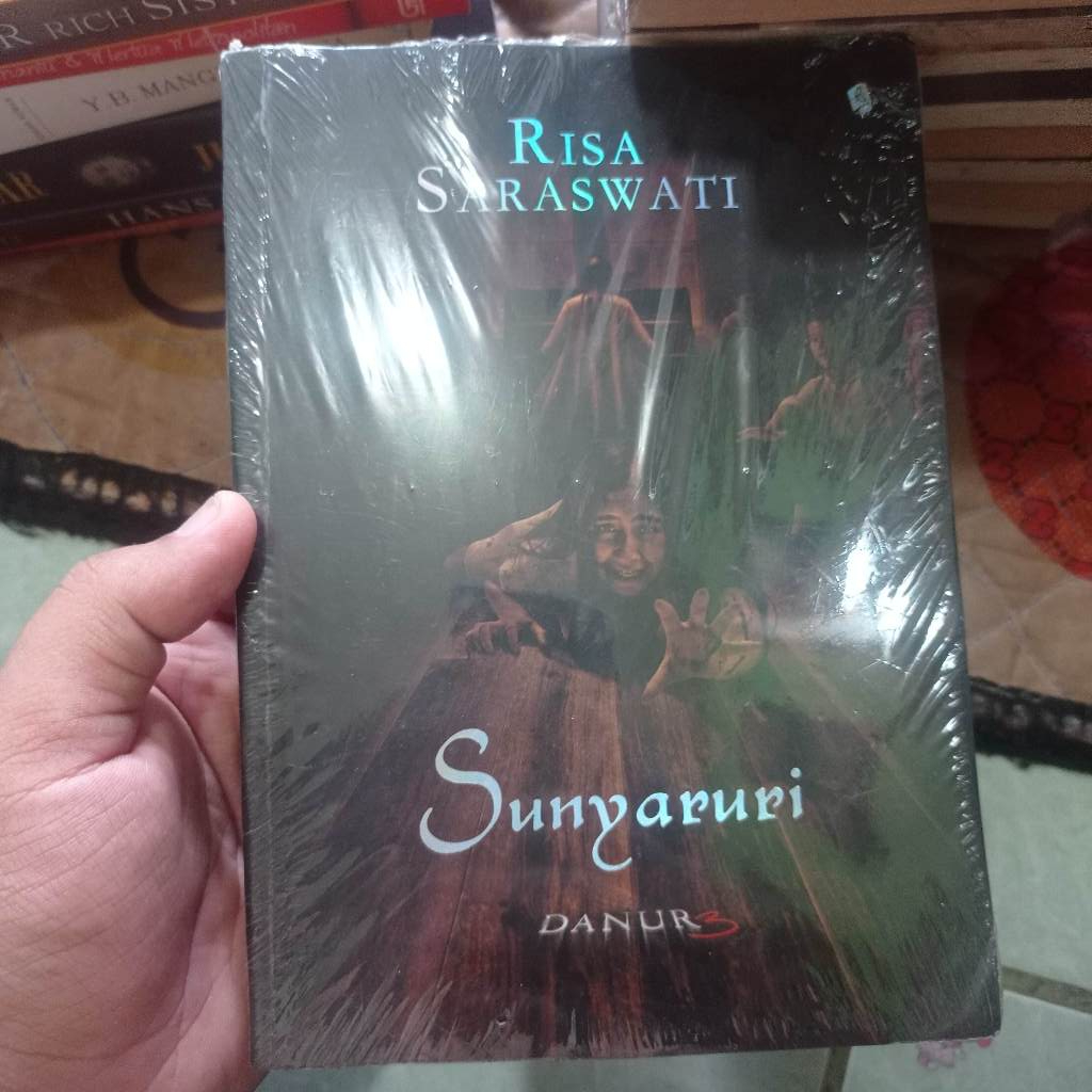 [Preloved segel] Sunyaruri  Risa Saraswati