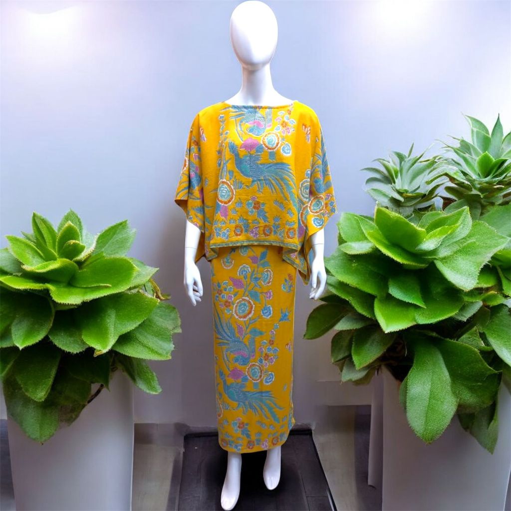 Setelan Batik Dobby Kaftan Wanita Modern Simpel.