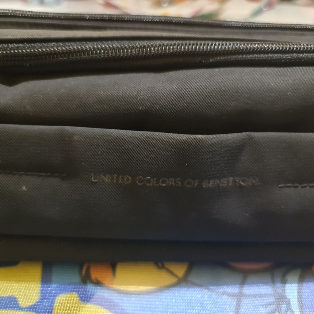 UNITED COLORS OF BENETTON BAG
