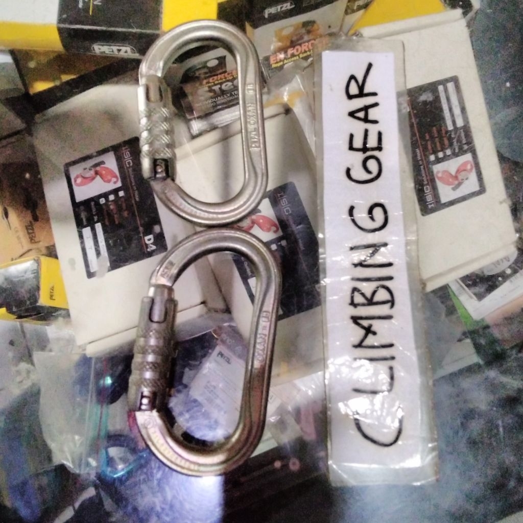 CARABINER PETZL OXAN TRIACTLOCK TRIACT LOCK AUTOLOCK KARABINER OVAL BAJA STEEL AUTOLOCK SECOND HAND 