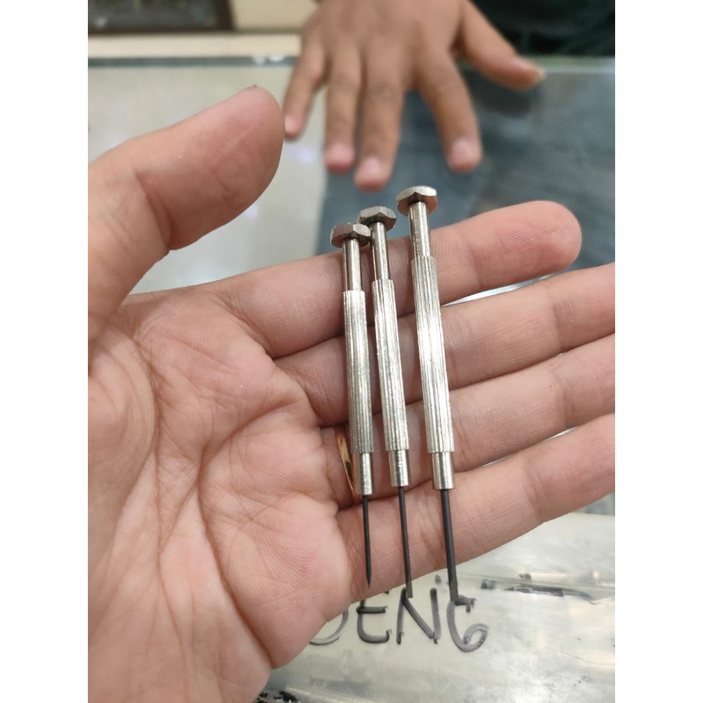 obeng minus india untuk jam tangan / obeng alat service jam tangan